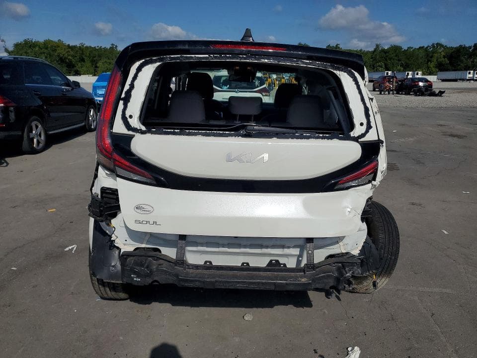 2025 KIA SOUL LX 6