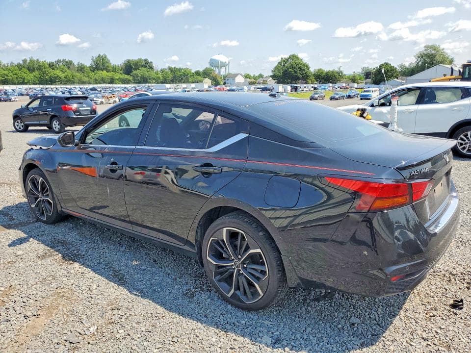 2023 NISSAN ALTIMA SR 2