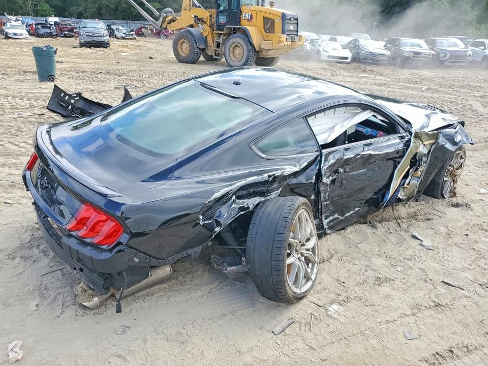 2018 FORD MUSTANG 3