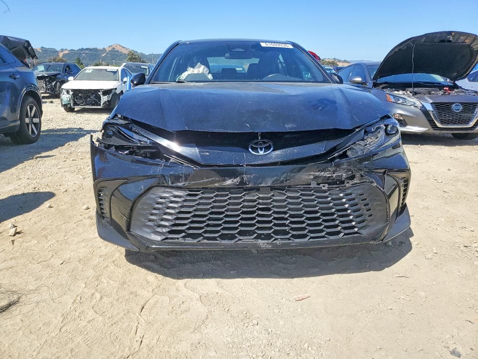 2025 TOYOTA CAMRY SE 5
