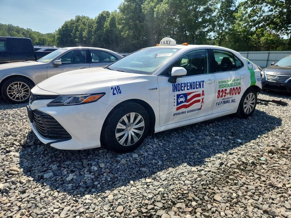 2020 TOYOTA CAMRY LE - 1