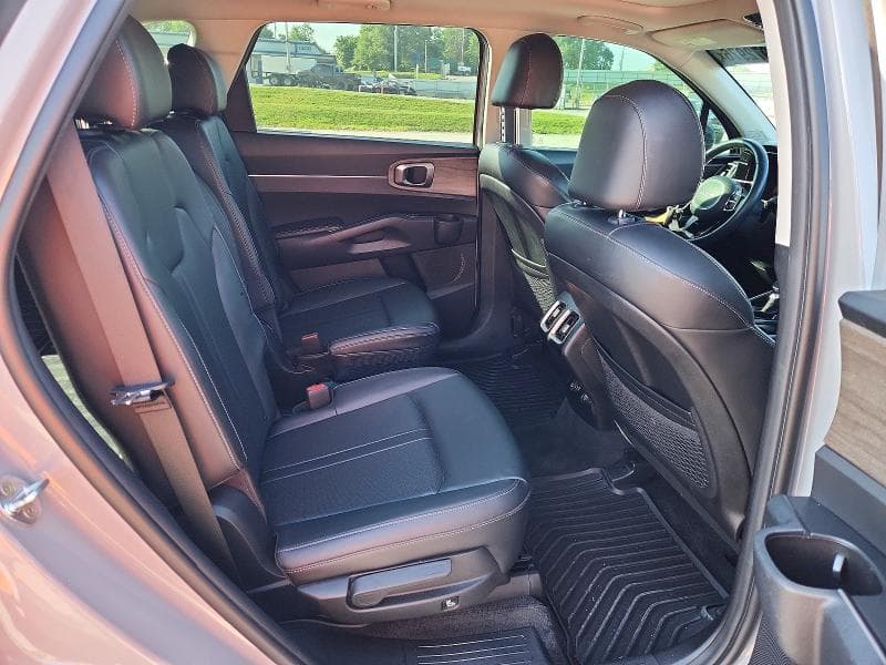 2022 KIA SORENTO 11