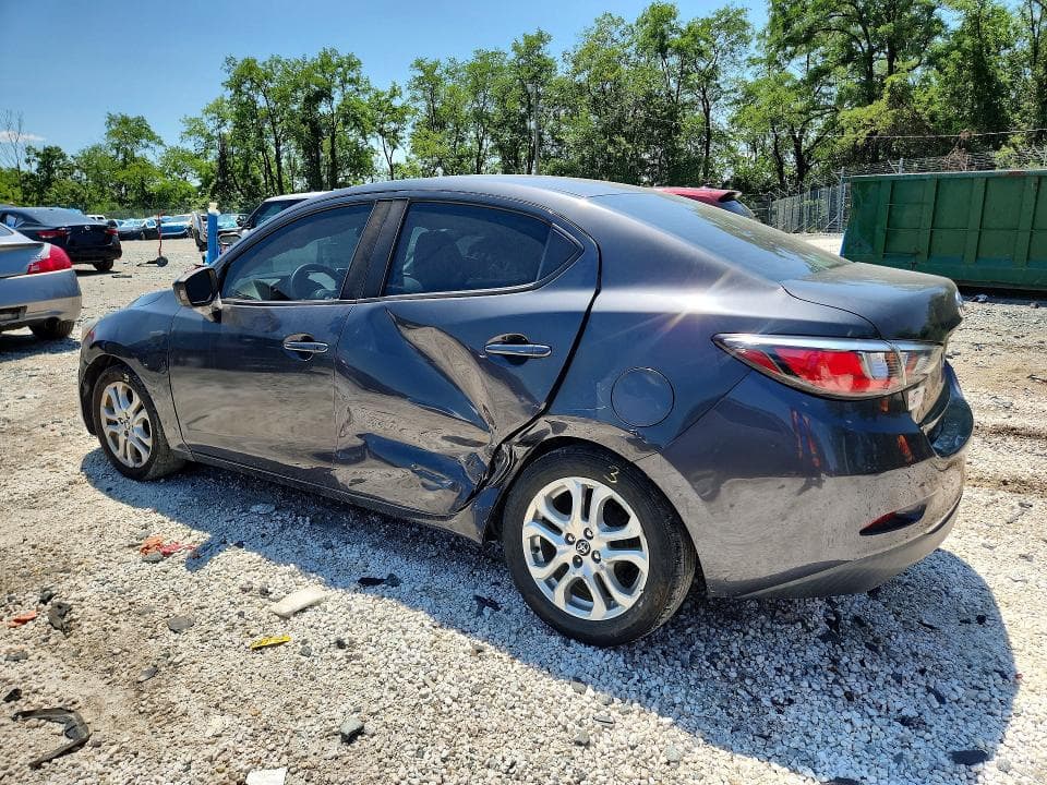 2017 TOYOTA YARIS IA BASE 2
