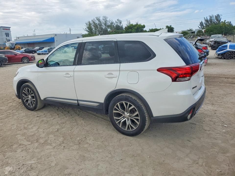 2017 MITSUBISHI OUTLANDER ES 2
