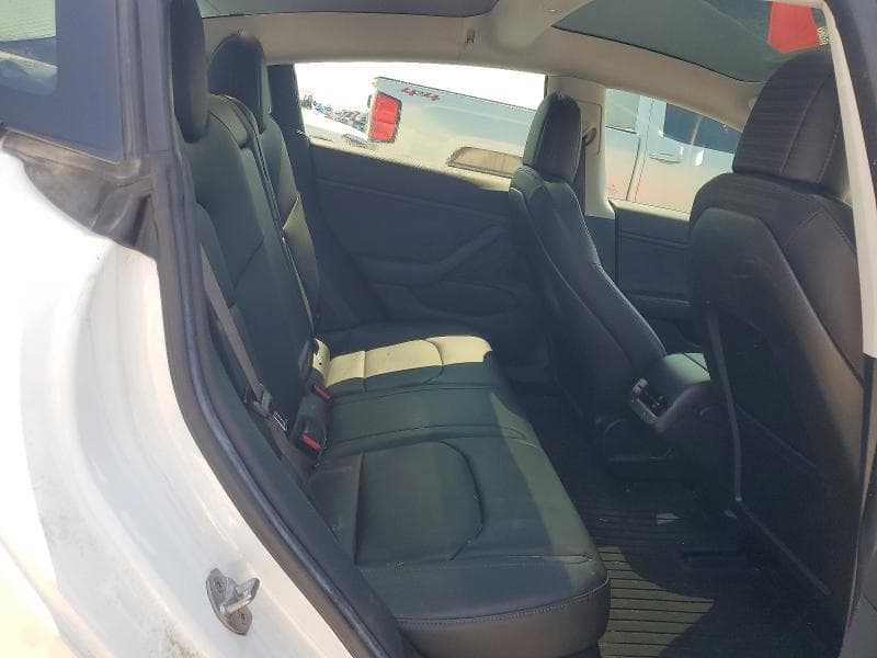 2018 TESLA MODEL 3 10