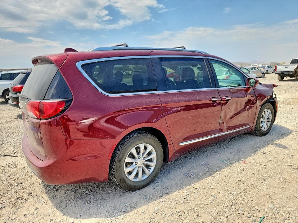 2018 CHRYSLER PACIFICA TOURING L 3