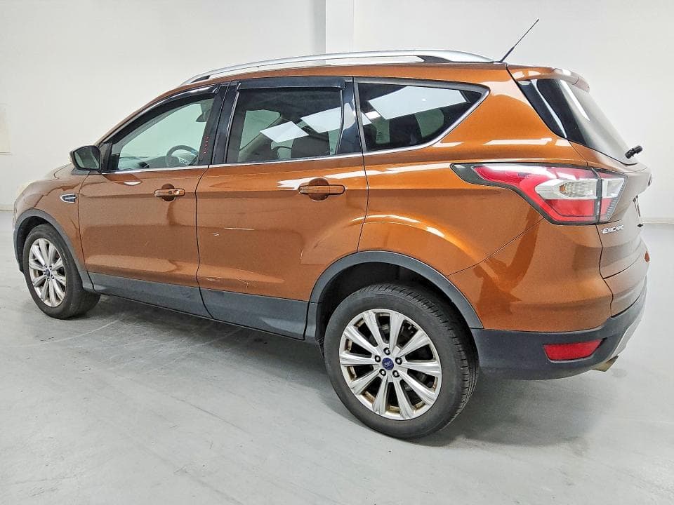 2017 FORD ESCAPE TITANIUM 2