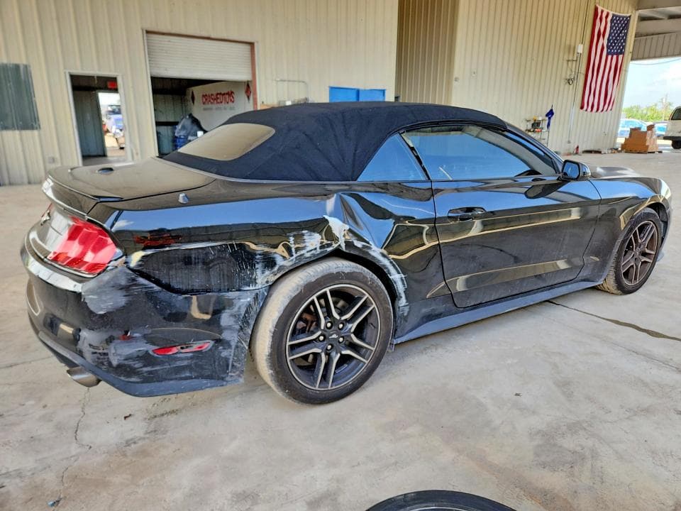 2021 FORD MUSTANG 3