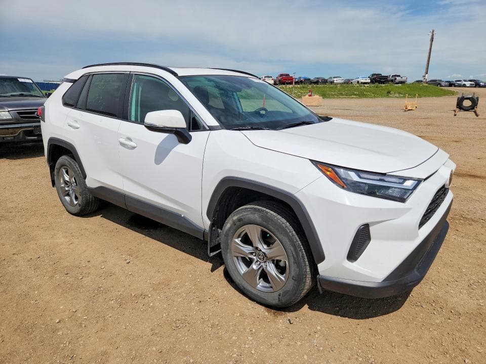 2024 TOYOTA RAV4 XLE 4