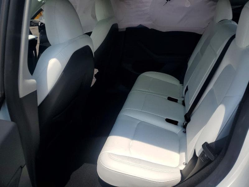 2023 TESLA MODEL Y 10