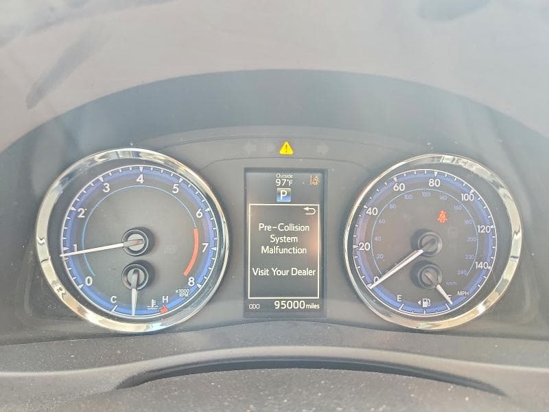 2018 TOYOTA COROLLA SE 9
