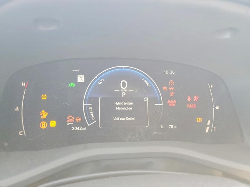 2025 TOYOTA CAMRY SE 9