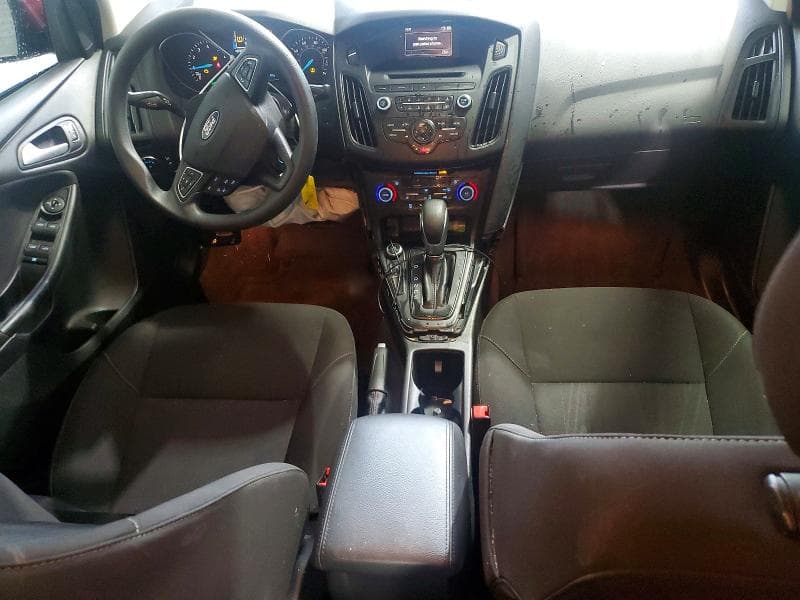 2017 FORD FOCUS SE 8