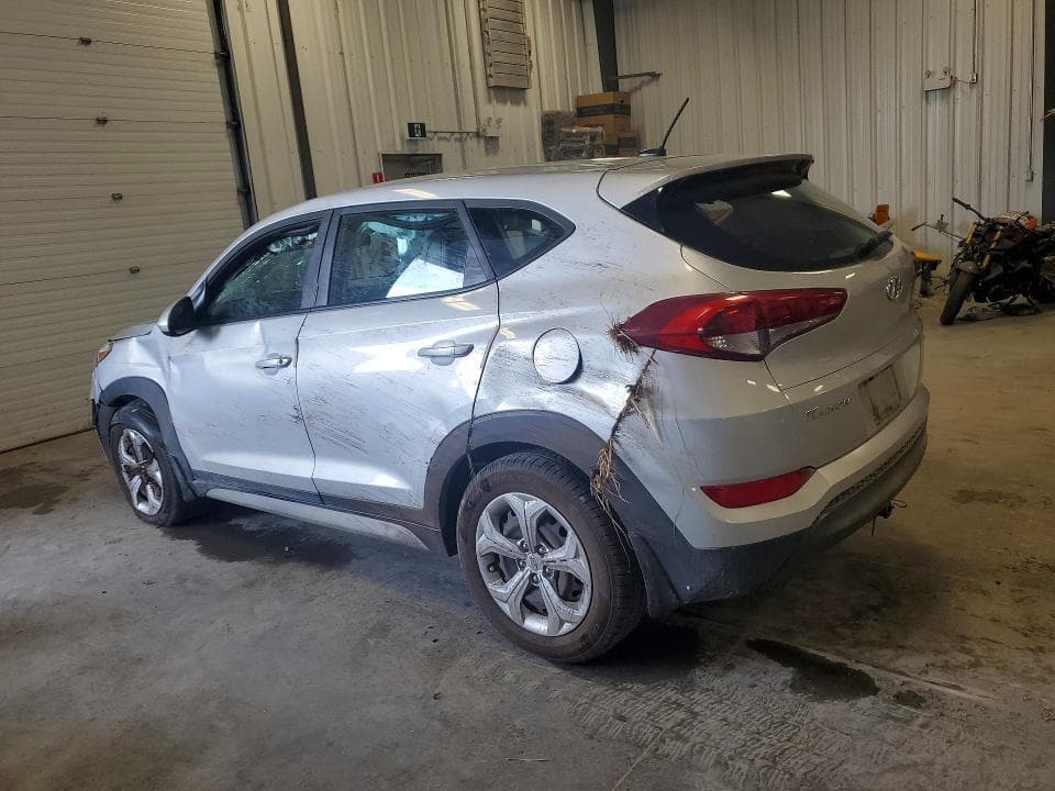 2017 HYUNDAI TUCSON SE 2