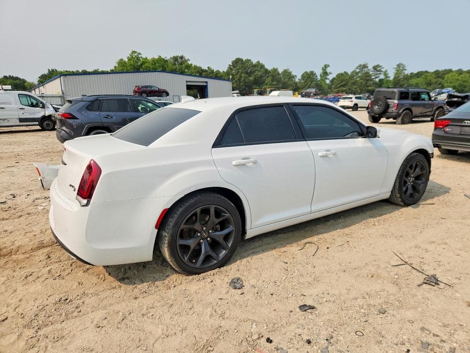 2021 CHRYSLER 300 S 3