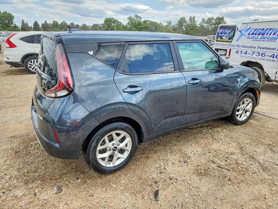 2025 KIA SOUL S 3