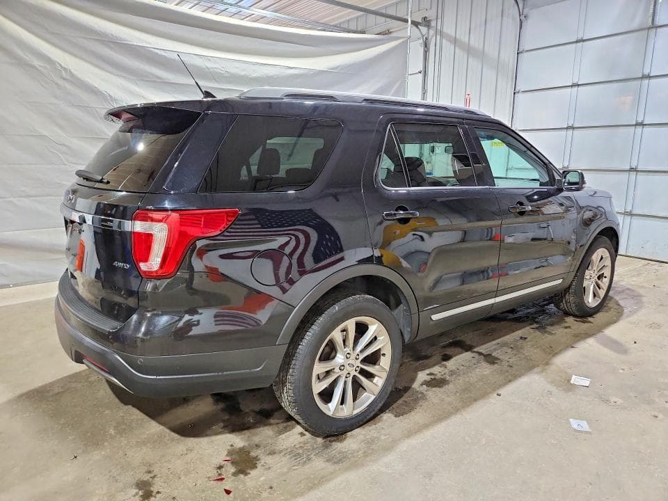 2019 FORD EXPLORER XLT 3