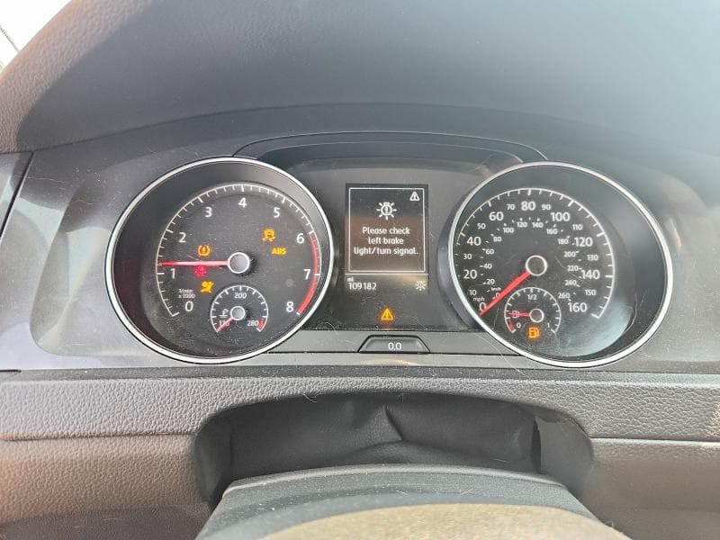2019 VOLKSWAGEN GOLF S 9
