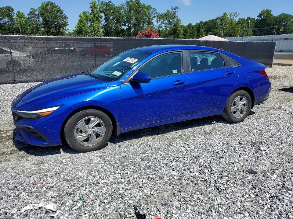 2024 HYUNDAI ELANTRA SE - 1