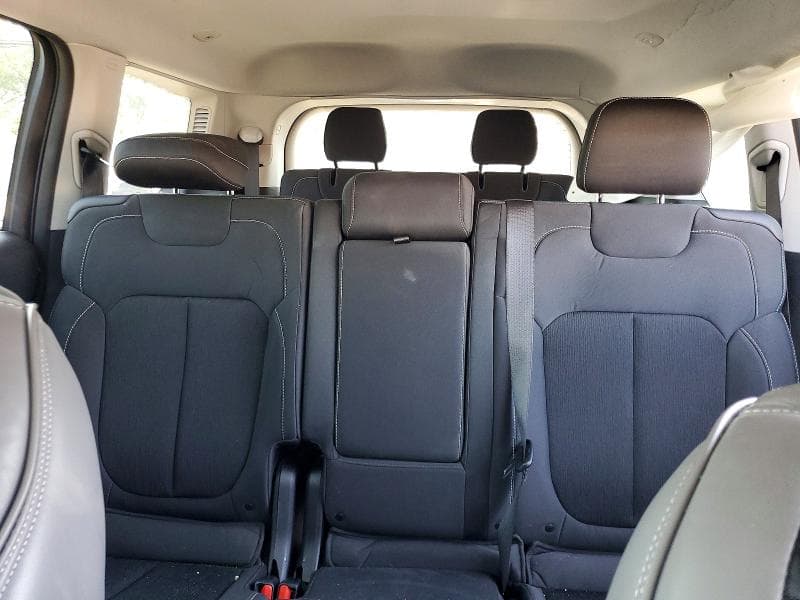 2021 JEEP GRAND CHEROKEE L LAREDO 10