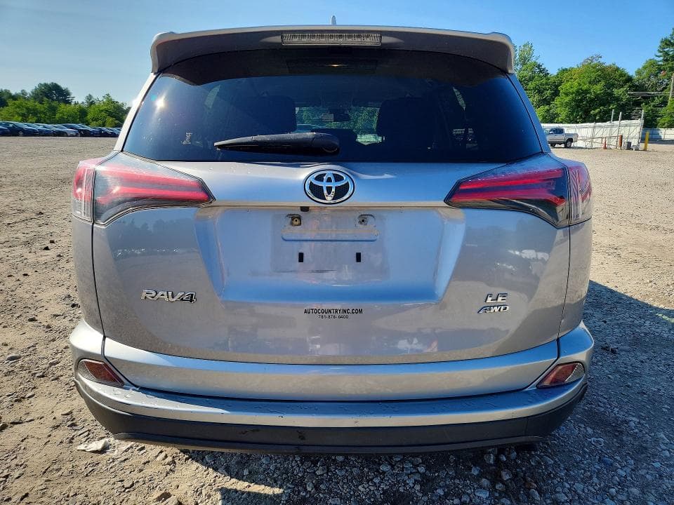 2018 TOYOTA RAV4 LE 6
