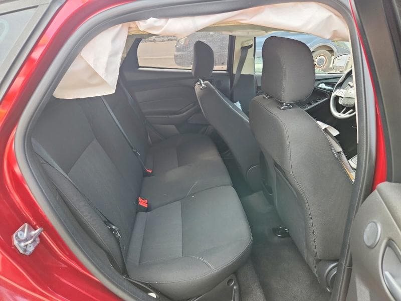 2017 FORD FOCUS SEL 10