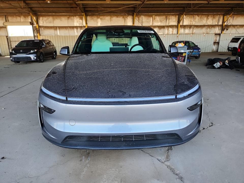 2026 TESLA MODEL Y 5