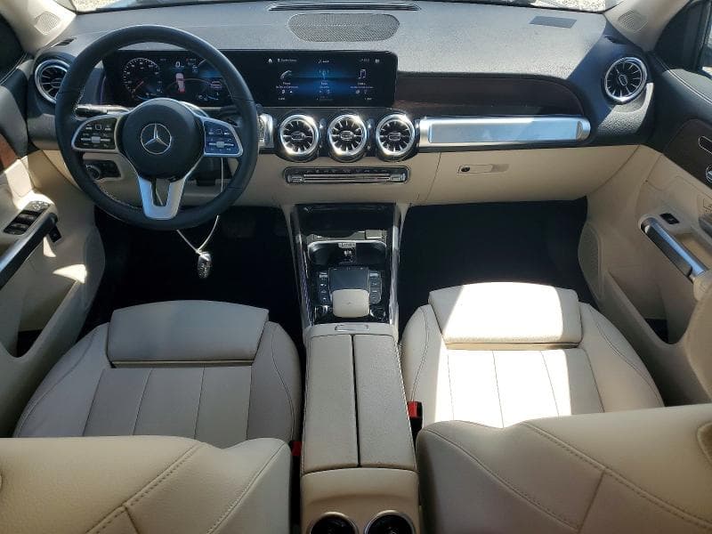 2023 MERCEDES-BENZ GLB 250 4MATIC 8