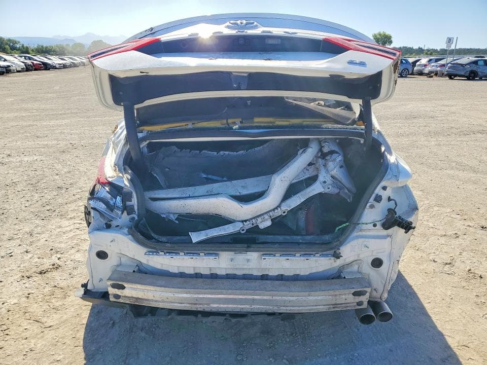 2021 TOYOTA CAMRY SE 6