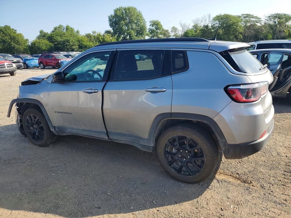 2022 JEEP COMPASS LATITUDE LUX 2