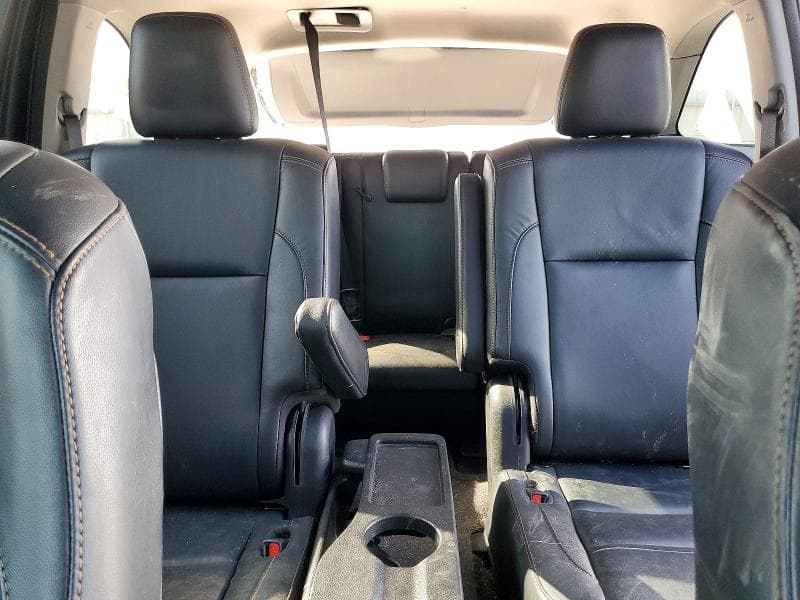 2017 TOYOTA HIGHLANDER XLE 10