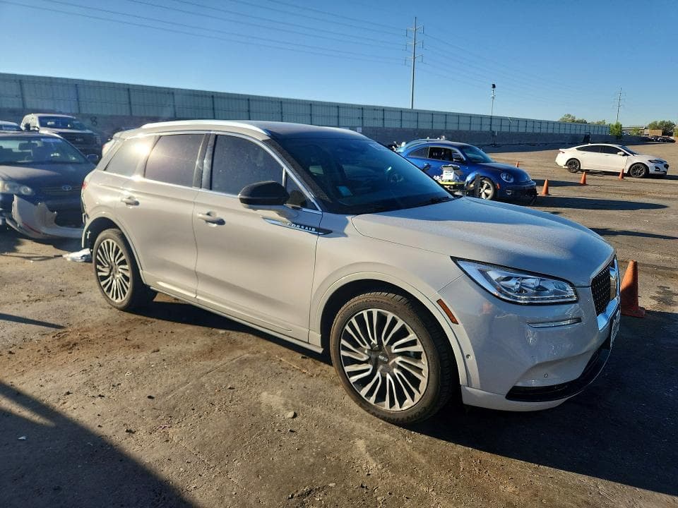 2021 LINCOLN CORSAIR RESERVE 4