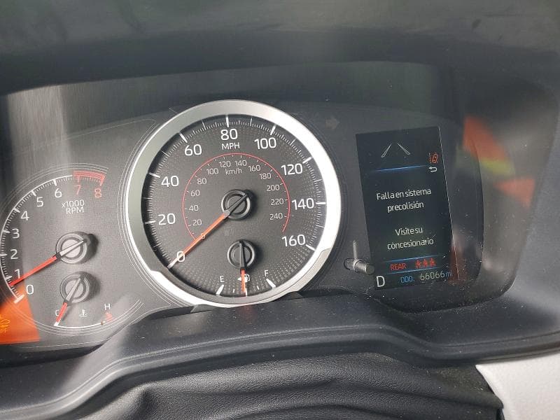 2020 TOYOTA COROLLA SE 9