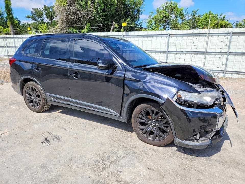 2018 MITSUBISHI OUTLANDER SE 4