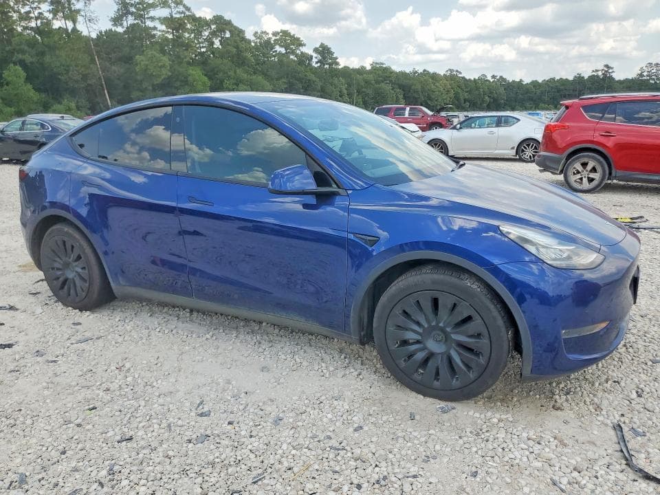2022 TESLA MODEL Y 4