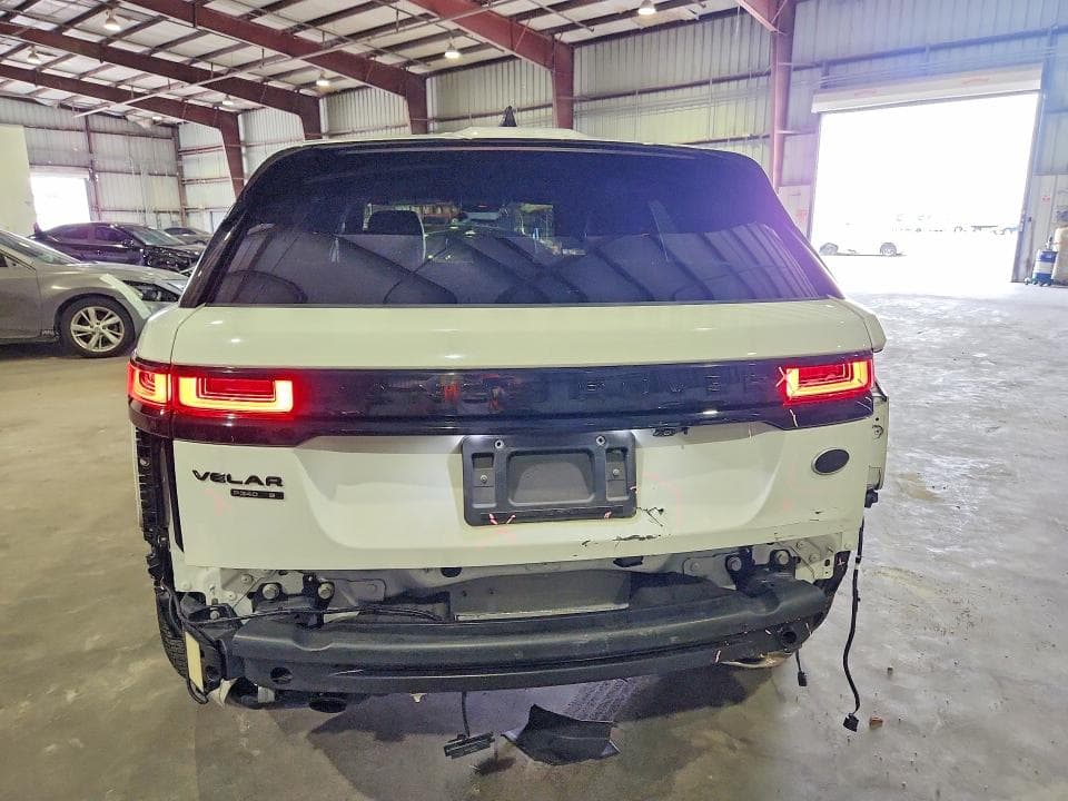 2020 LAND ROVER RANGE ROVER VELAR R-DYNAMIC S 6