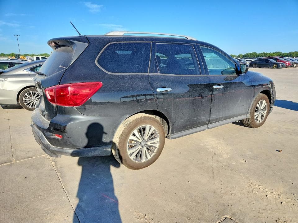 2017 NISSAN PATHFINDER SV 3