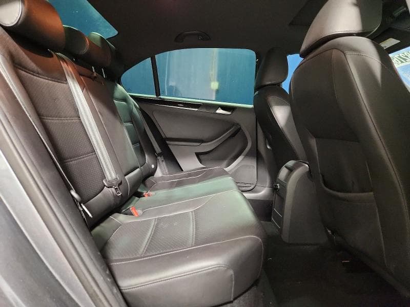 2018 VOLKSWAGEN JETTA SPORT 10