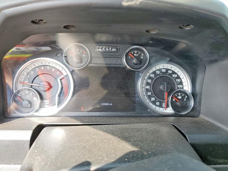 2017 RAM 1500 SLT 9