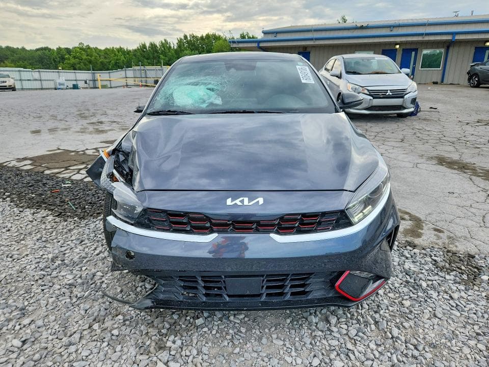2023 KIA FORTE GT LINE 5