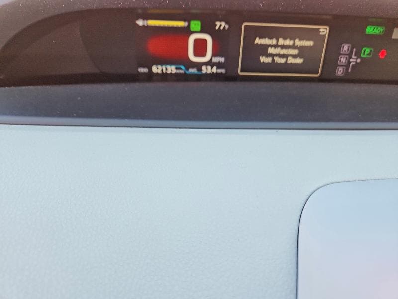 2018 TOYOTA PRIUS TWO ECO 9