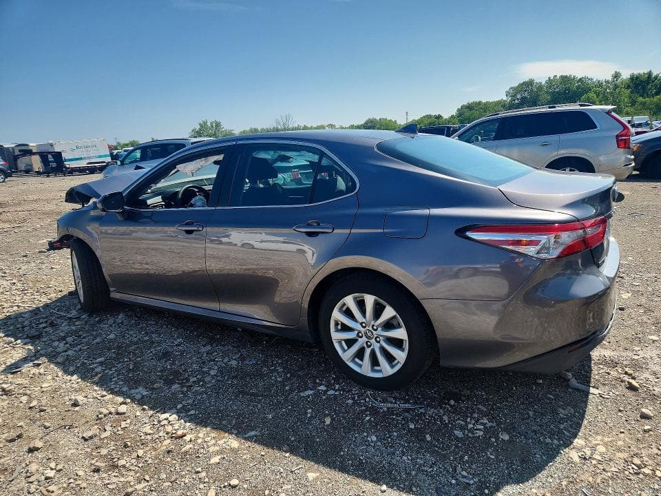 2020 TOYOTA CAMRY LE 2