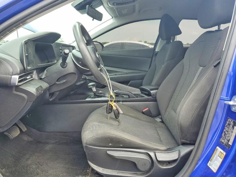 2024 HYUNDAI ELANTRA SE 7