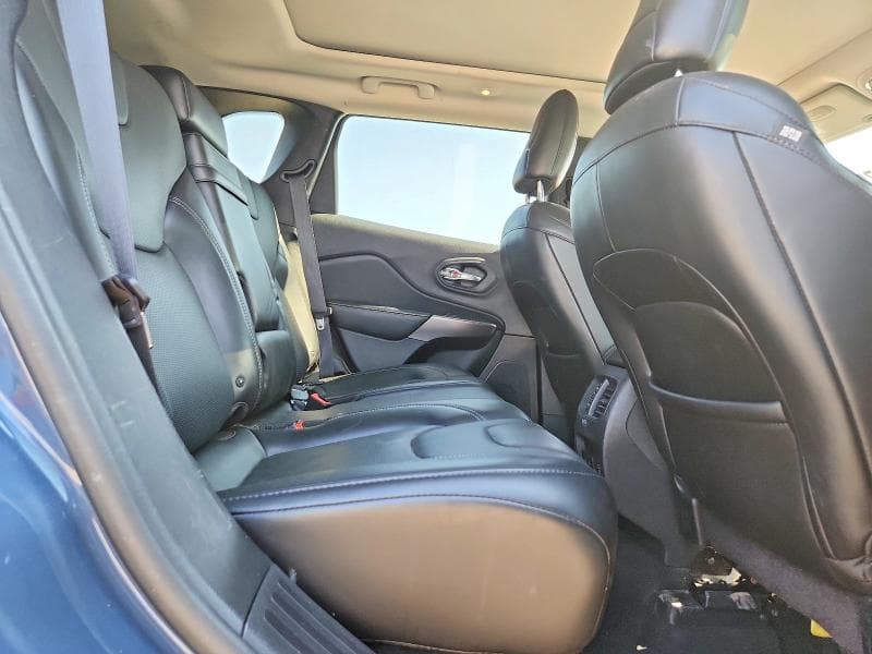 2019 JEEP CHEROKEE LIMITED 11