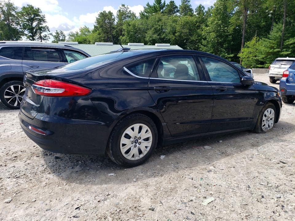 2019 FORD FUSION S 3