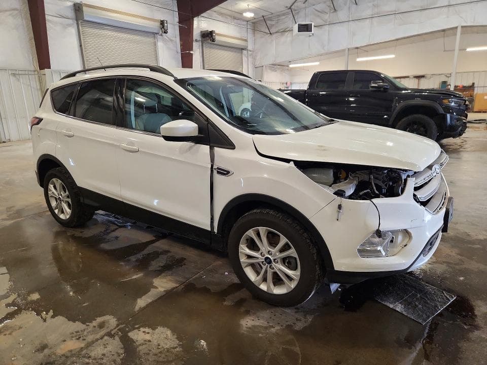 2018 FORD ESCAPE SE 4