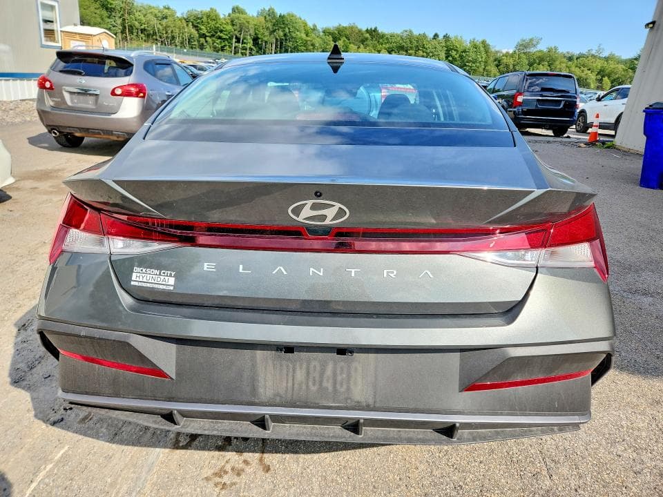 2026 HYUNDAI ELANTRA SE 6