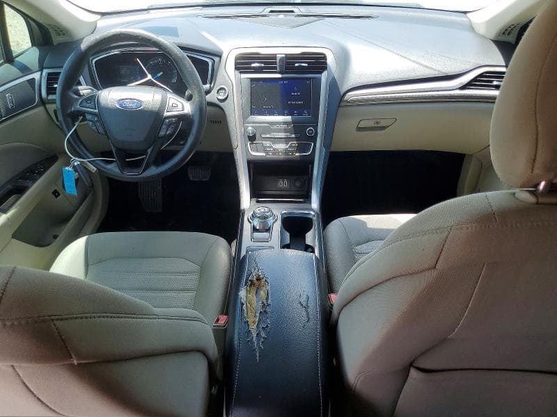 2019 FORD FUSION SE 8