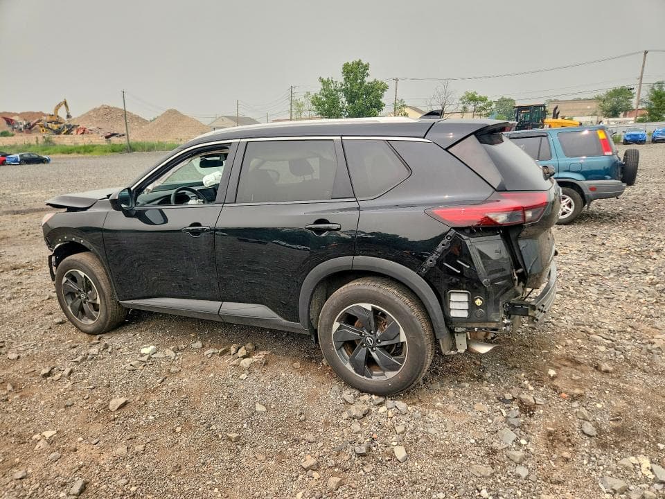2024 NISSAN ROGUE SV 2