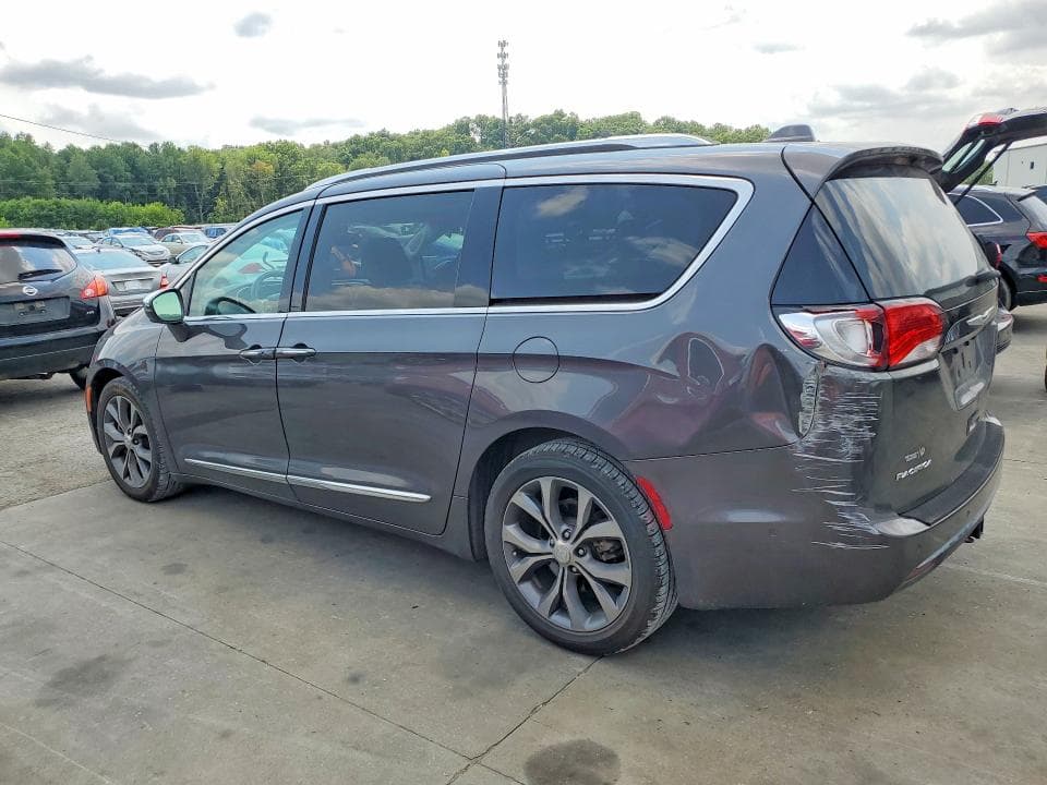 2017 CHRYSLER PACIFICA LIMITED 2